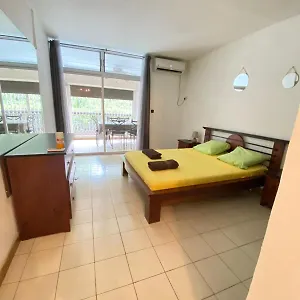 T2 Dans Calme Avec Piscine Le Gosier (Grande-Terre)